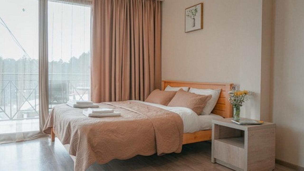 Hotel Surami Zewnętrze zdjęcie